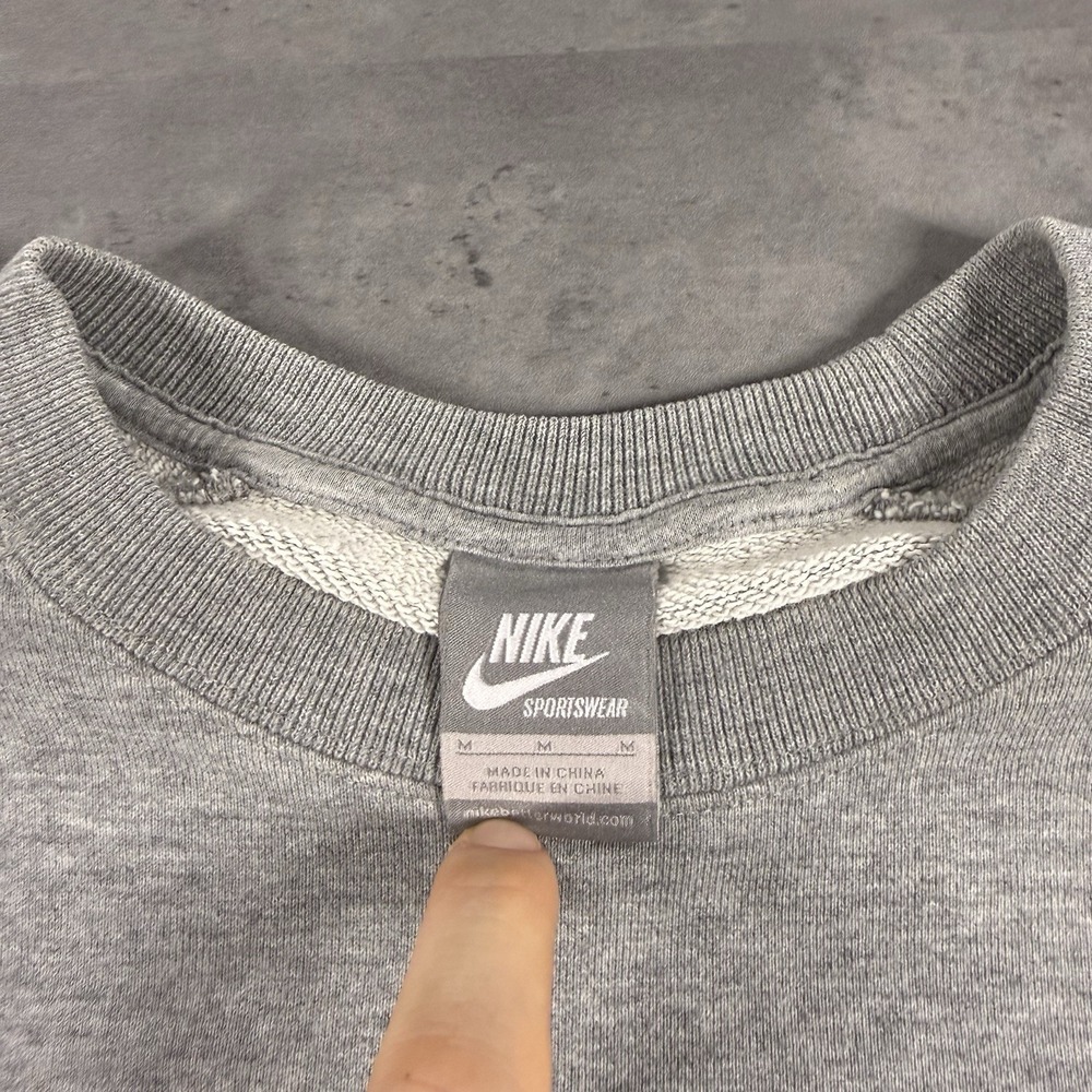 Vintage Nike Crewneck Sweatshirt Medium Gray Battle Kobe Bryant XXIV‎ Distress - Picture 6 of 13